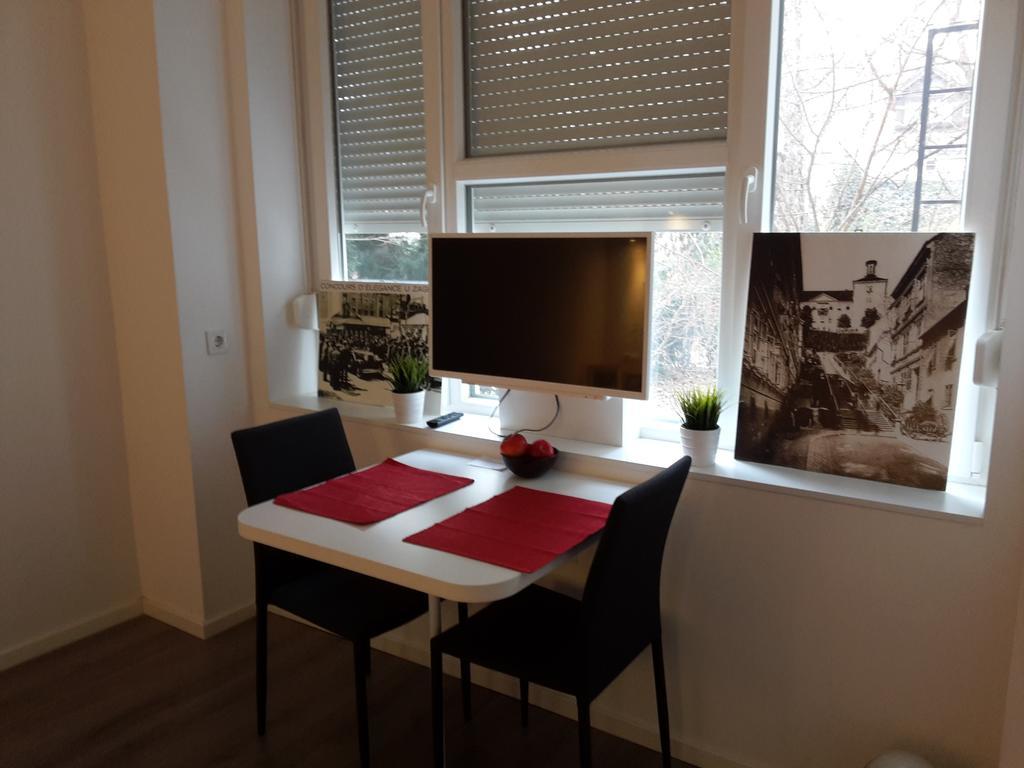 Haustor Apartments Загреб Екстериор снимка